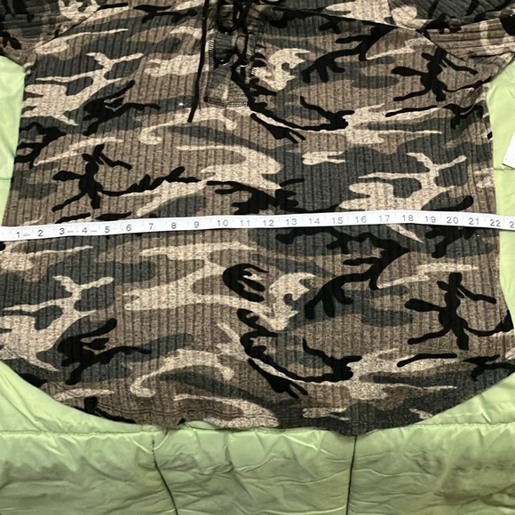 Venus 2X ribbed camo and lace with suede lace up tie - Picture 6 of 7